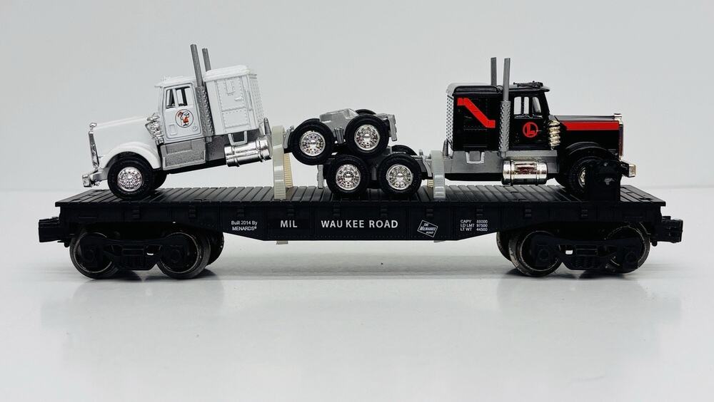 Menards Milwaukee Road Flat Car w/ Semi Trucks 279-0872 No Box